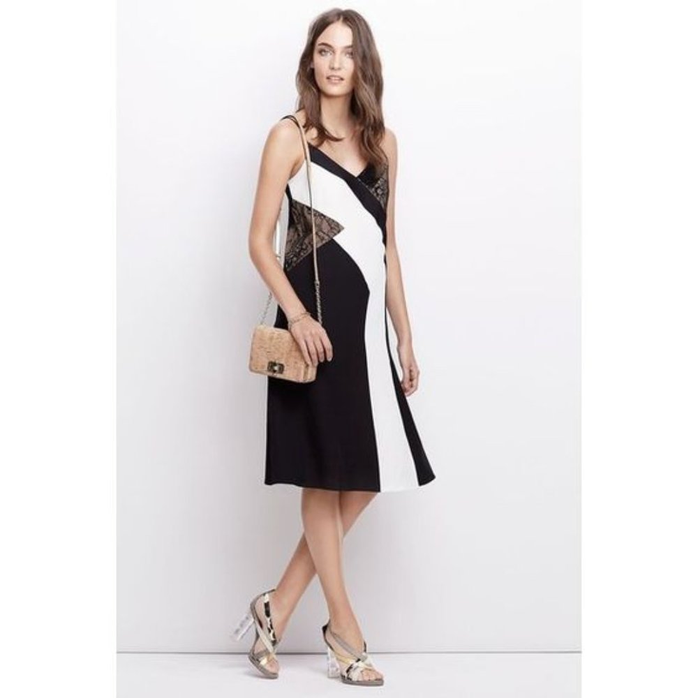 ISO!!! DVF frederica dress white and black pattern